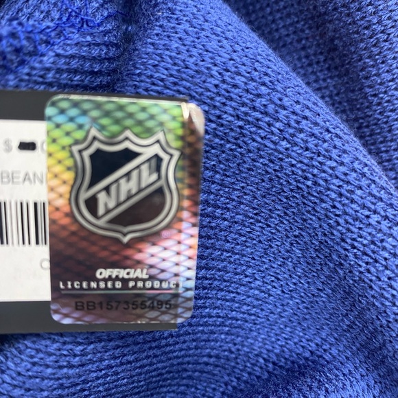 OVO x Toronto Maple Leafs Beanie *sold* - Picture 4 of 5